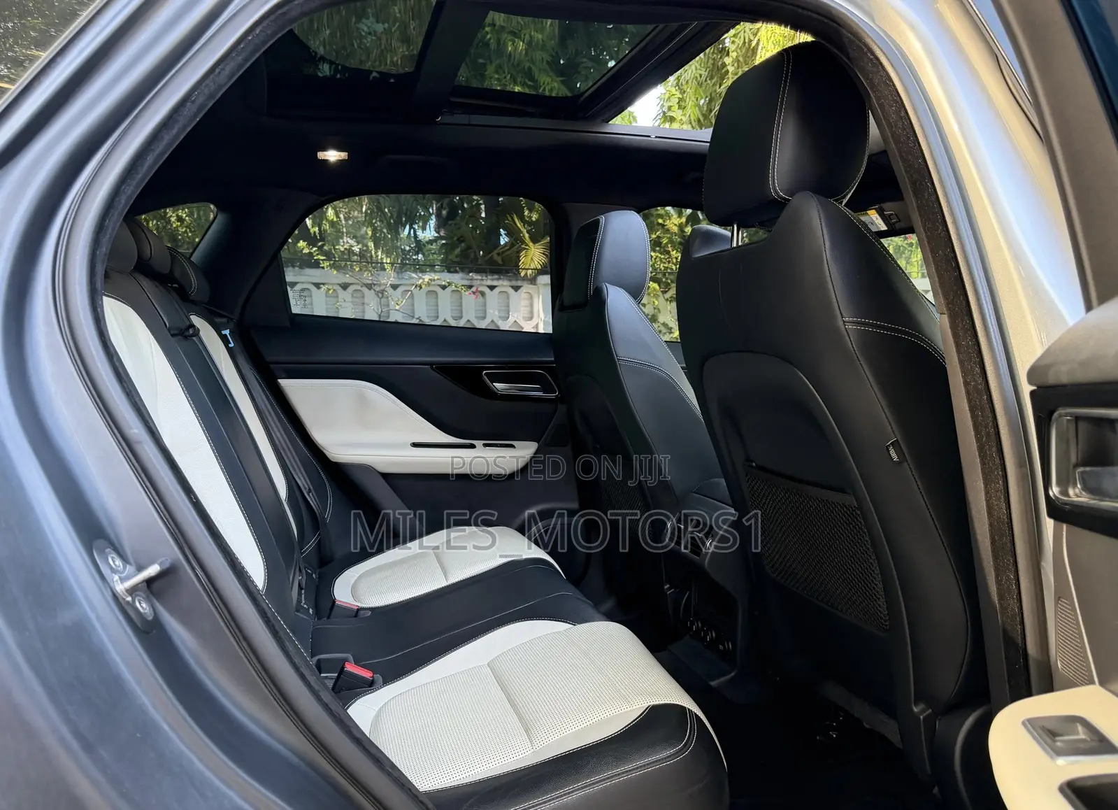 Jaguar F-Pace 2017 Silver