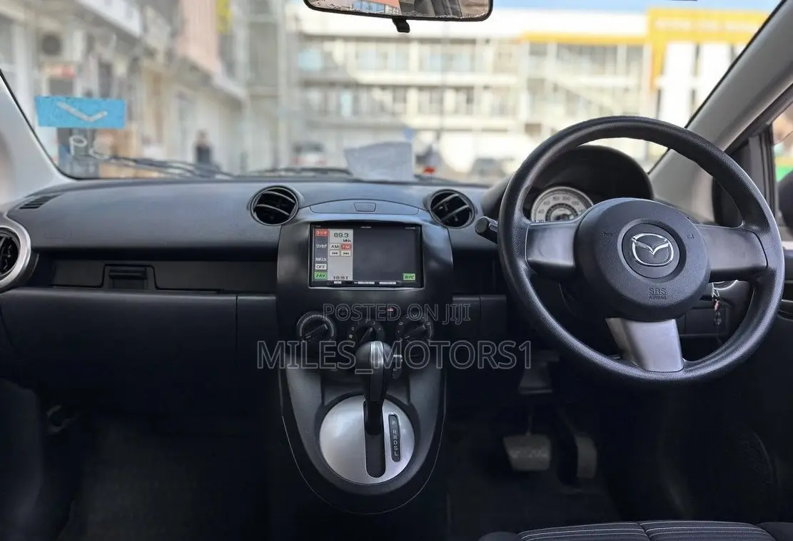 Mazda Demio 2009 Silver
