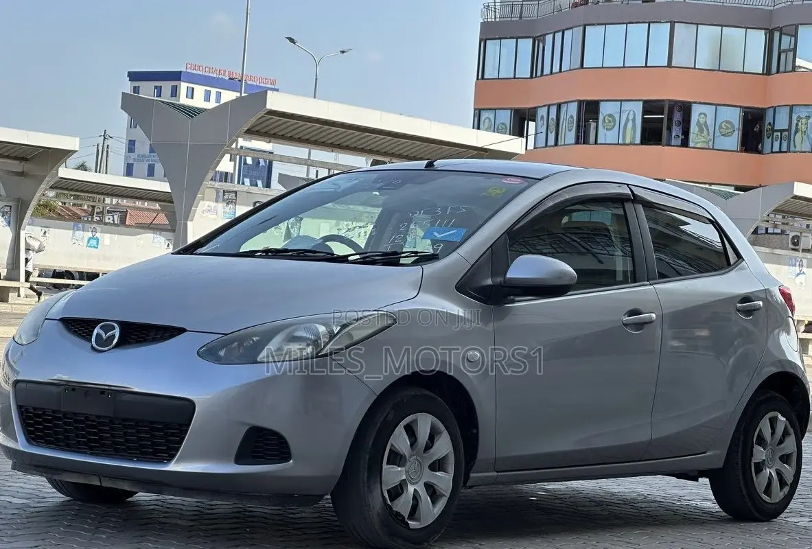 Mazda Demio 2009 Silver