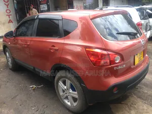 Nissan Dualis 2008 Red