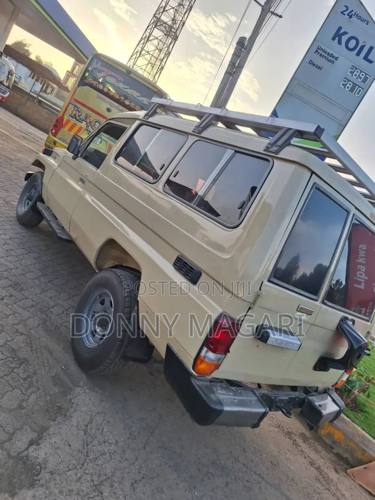 Toyota Land Cruiser 2015 Gold