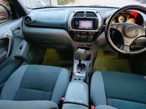 Toyota RAV4 Automatic 2003 Silver