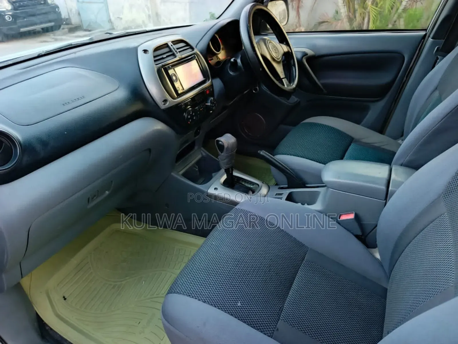 Toyota RAV4 Automatic 2003 Silver