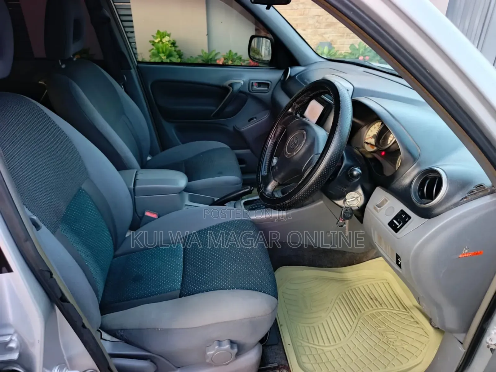 Toyota RAV4 Automatic 2003 Silver