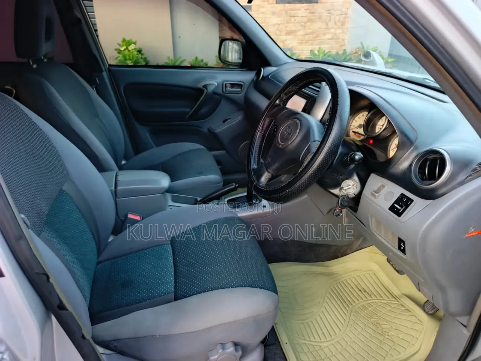 Toyota RAV4 Automatic 2003 Silver