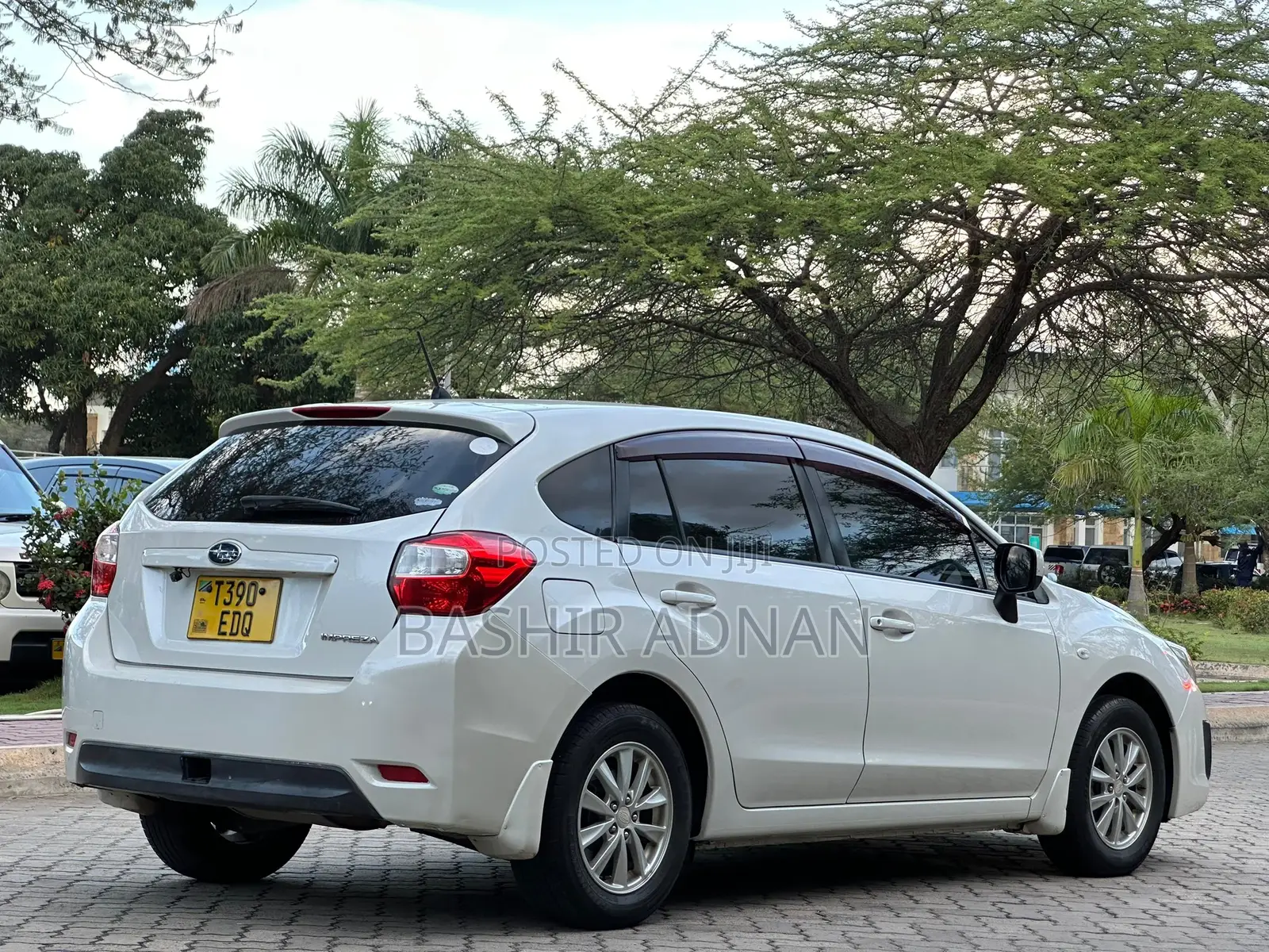 Subaru Impreza 2.0i Limited 4-dr 2013 White