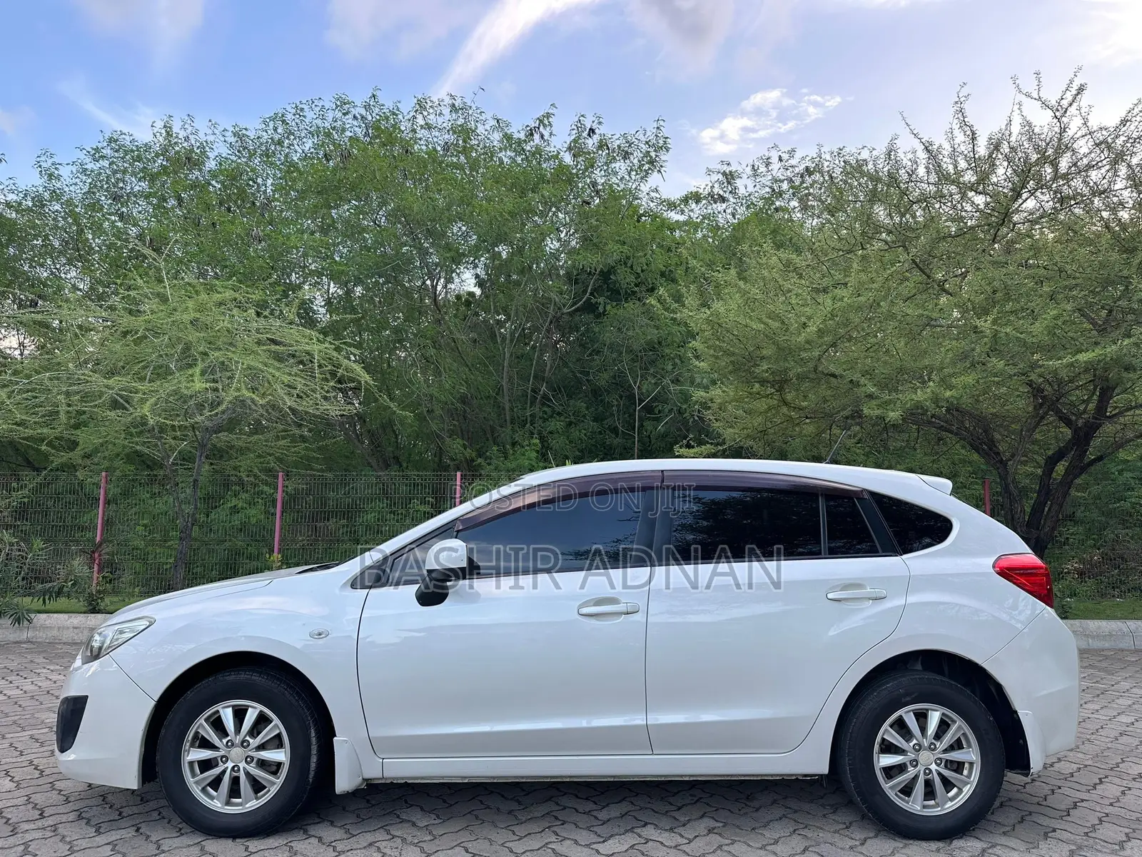 Subaru Impreza 2.0i Limited 4-dr 2013 White