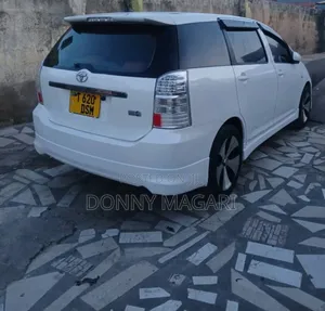 Toyota Wish 2006 White
