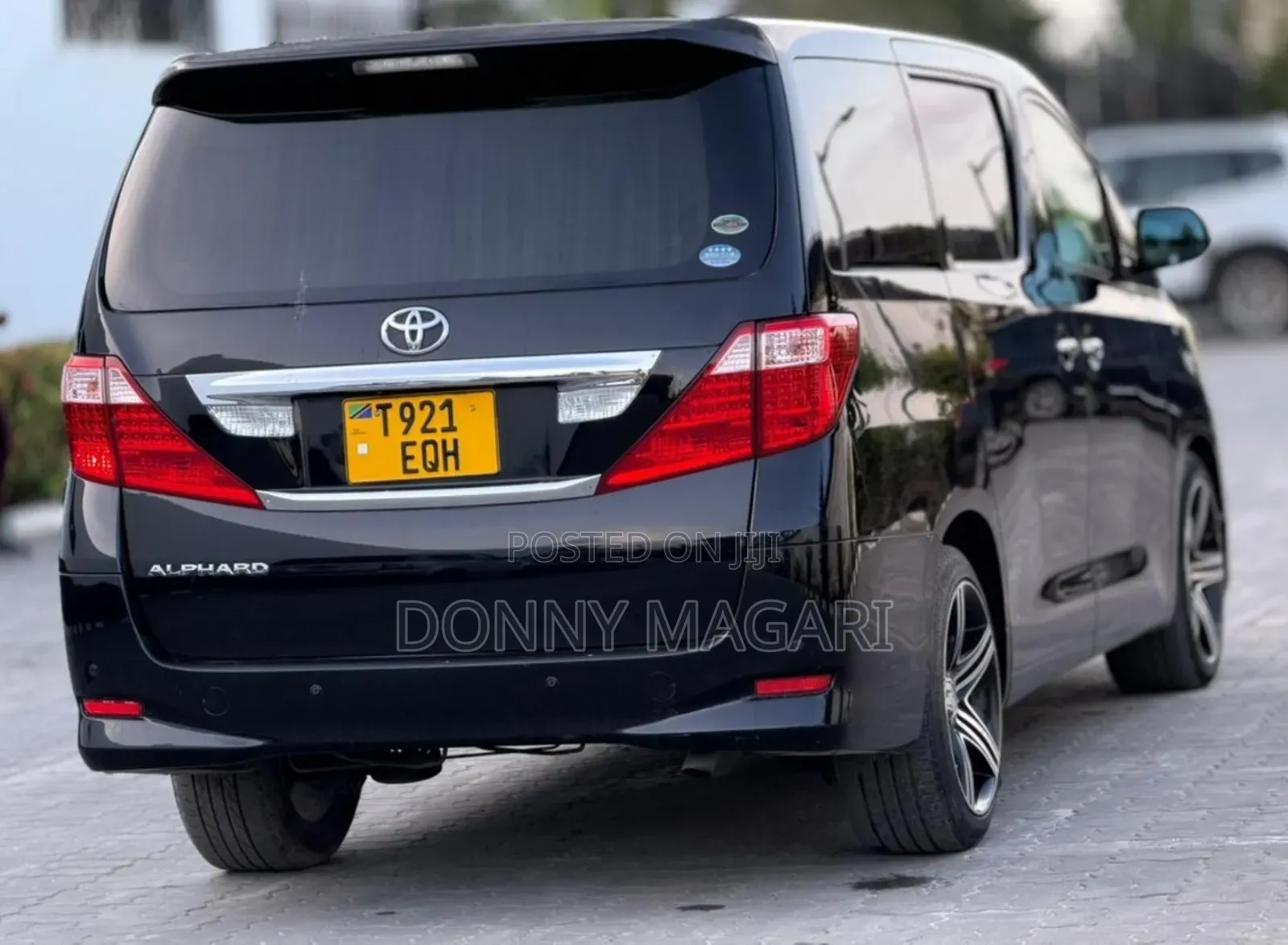 Toyota Alphard 2.4 Petrol AWD 2009 Black