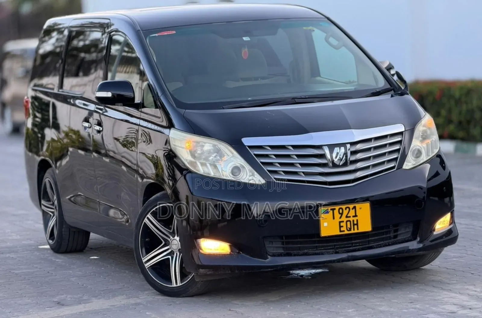 Toyota Alphard 2.4 Petrol AWD 2009 Black