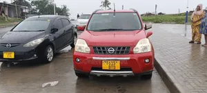 Nissan X-Trail 2010 Red