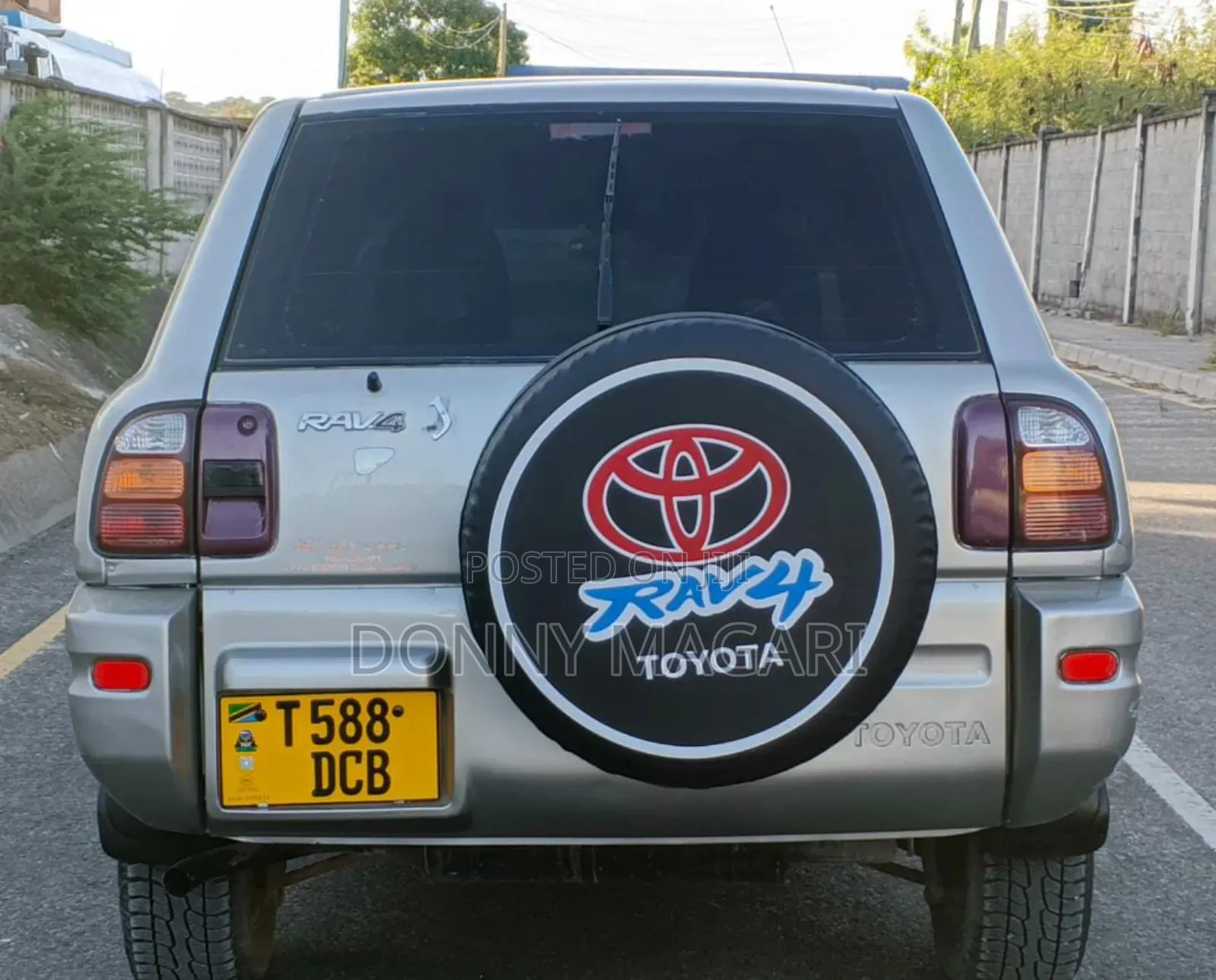 Toyota RAV4 Automatic 2000 Silver