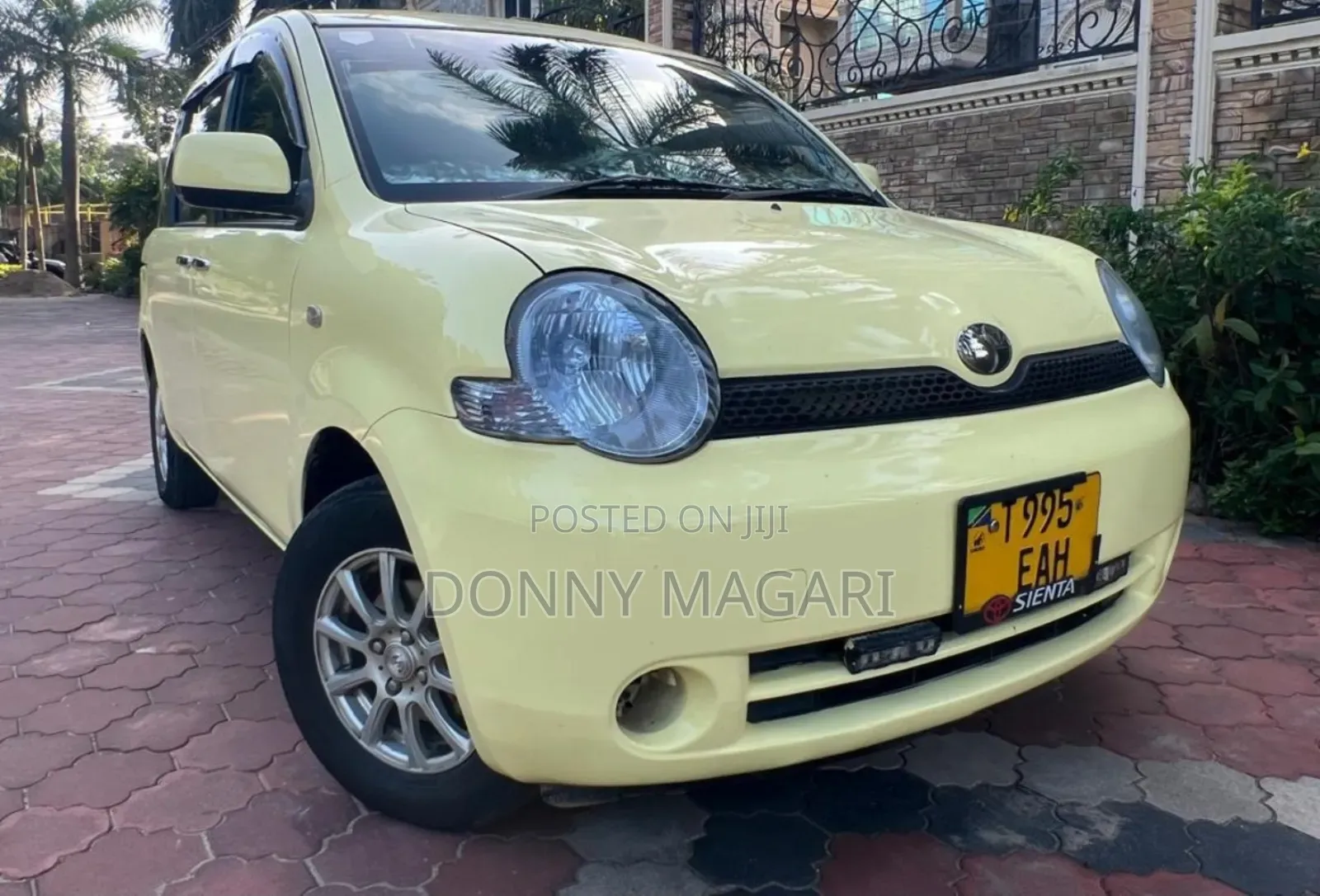 Toyota Sienta 1.5 AWD 2005 Yellow