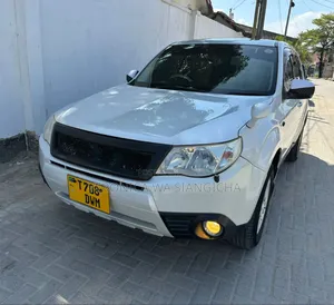 Subaru Forester 2009 White