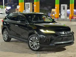 Toyota Harrier 2021 Black