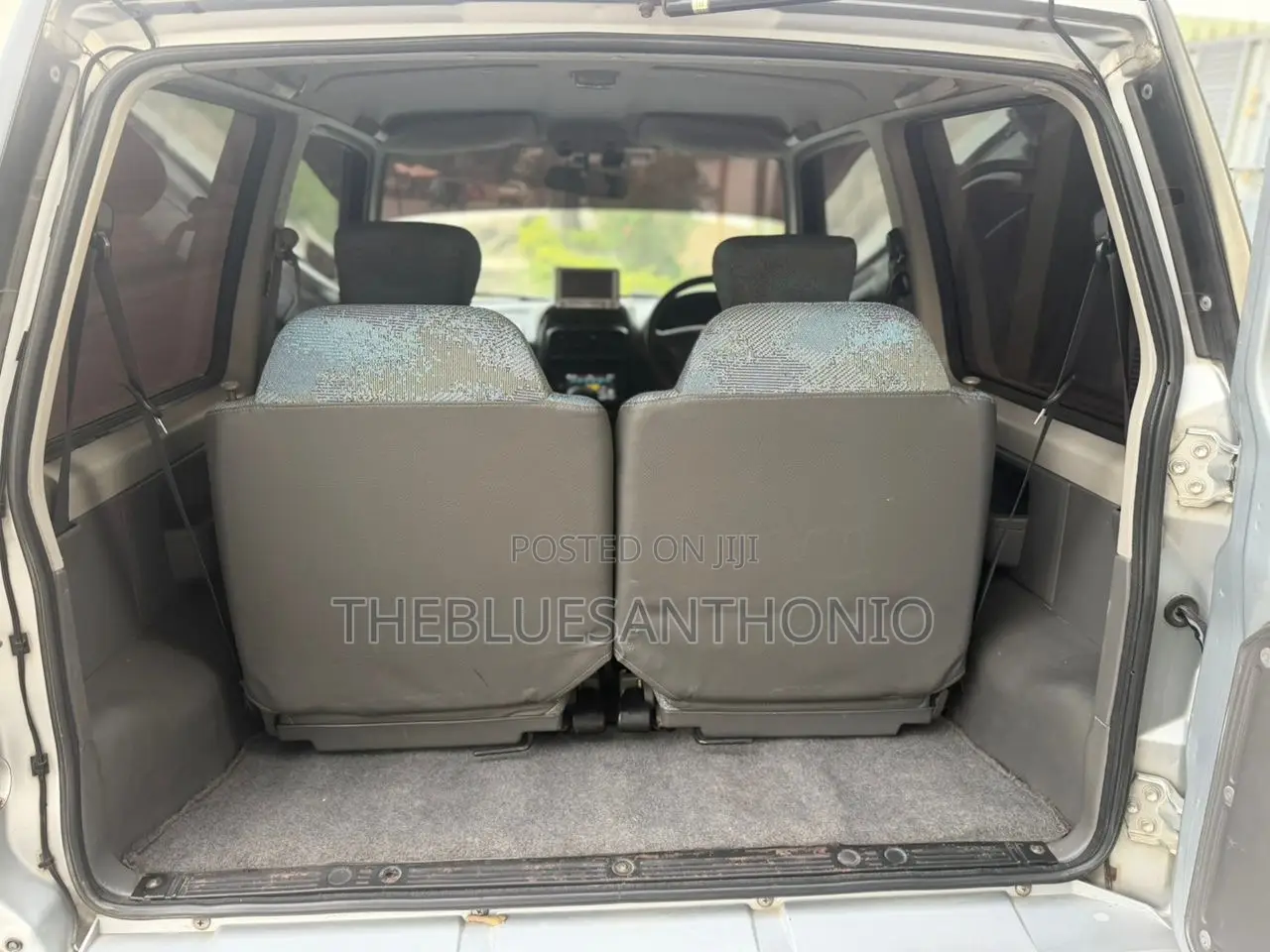 Suzuki Escudo 2000 Silver