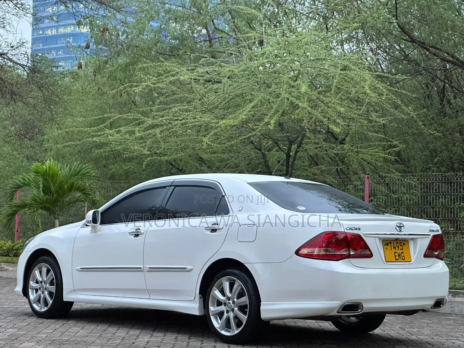 Toyota Crown 2009 White