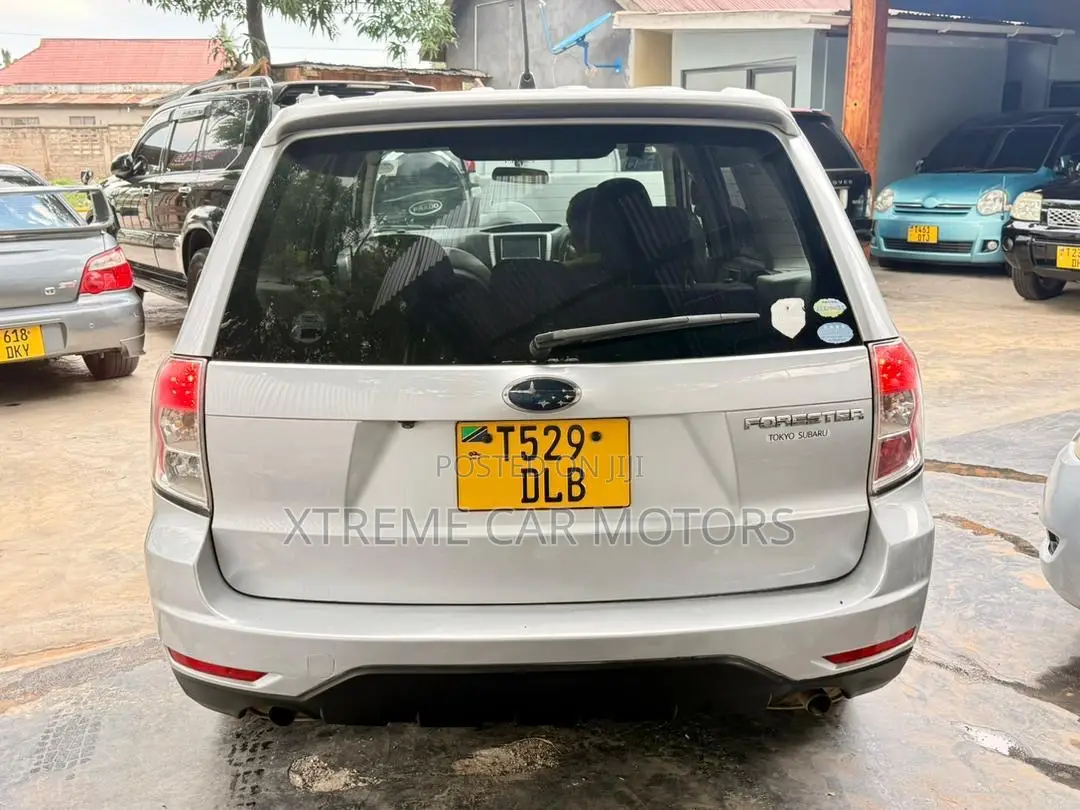 Subaru Forester 2009 Silver