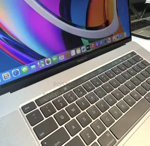 Laptop Apple MacBook Pro 2019 32GB Intel Core i7 SSD 512GB