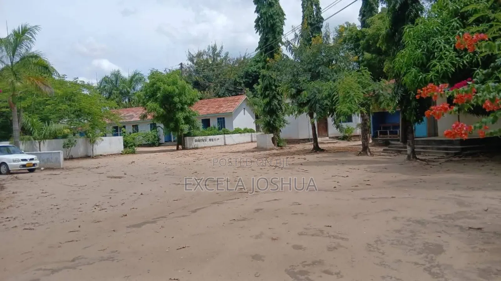 Eneo La Biashara Linauzwa Mwandege Camp Site