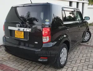 Toyota Corolla Rumion 2010 Black