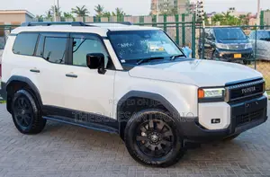 Toyota Land Cruiser Prado 2024 White