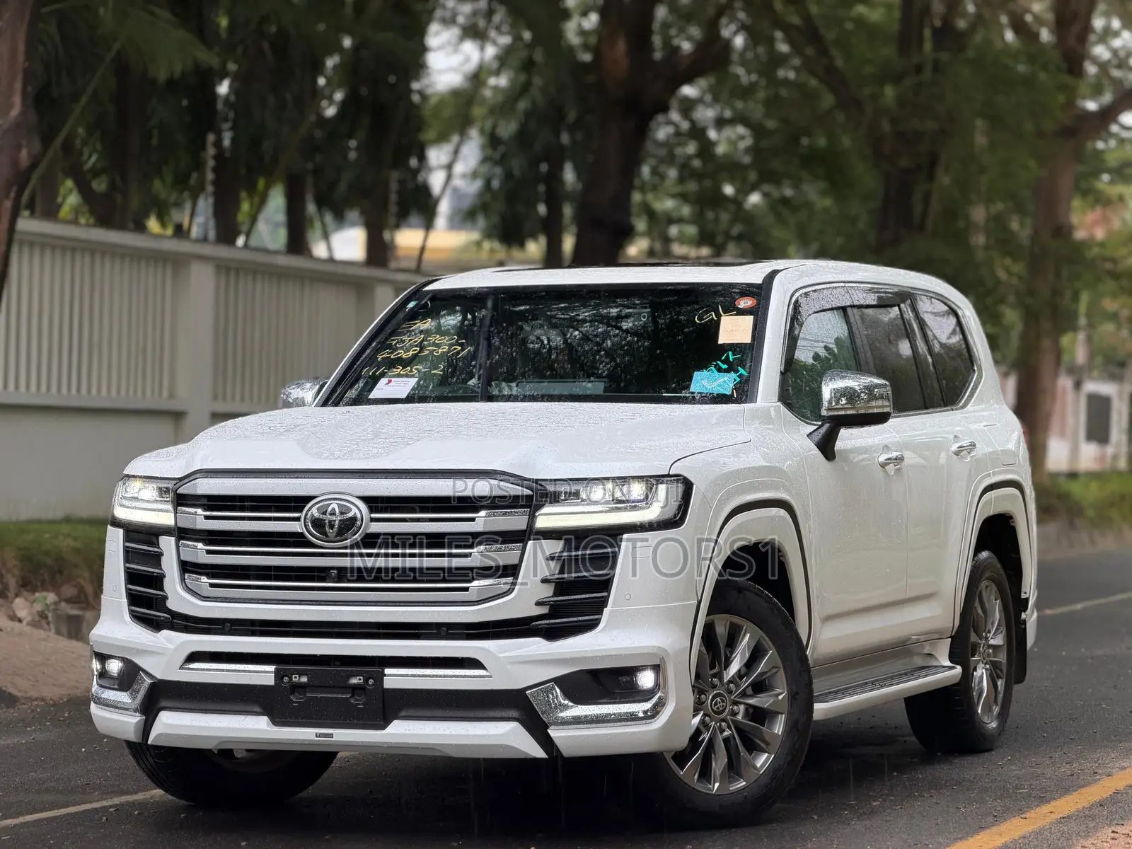 Toyota Land Cruiser 2024 White