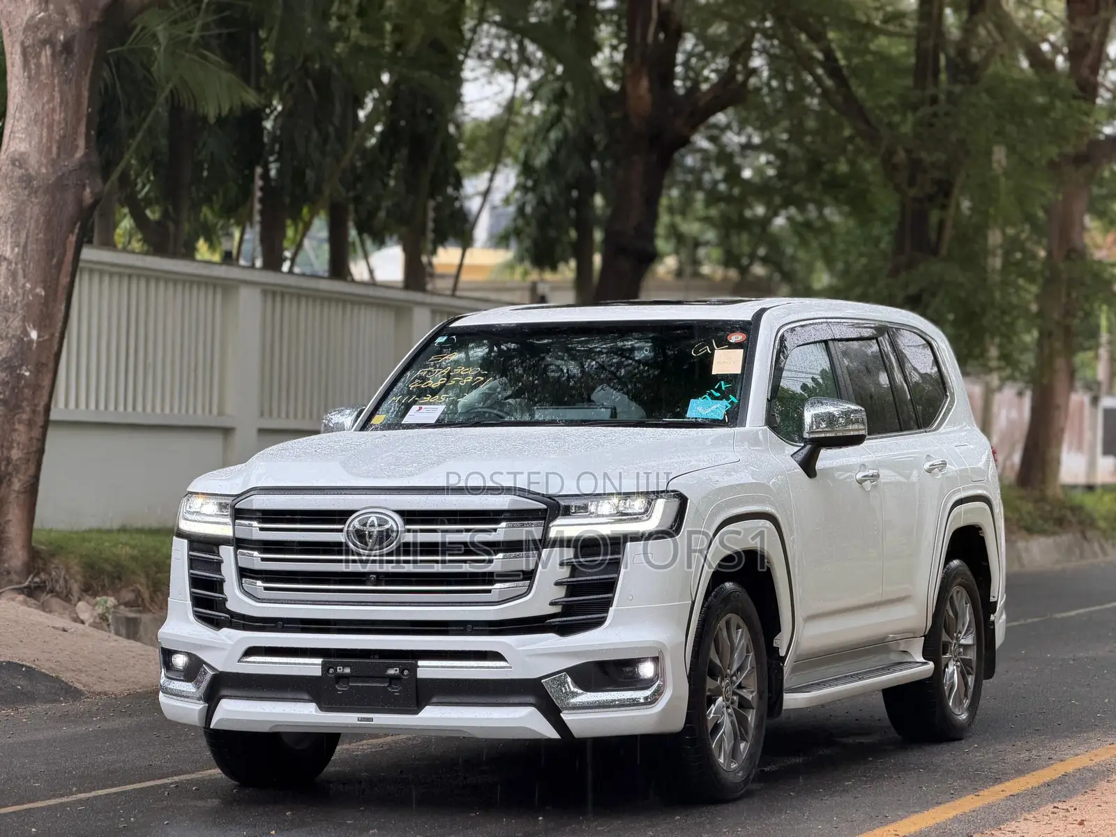 Toyota Land Cruiser 2024 White