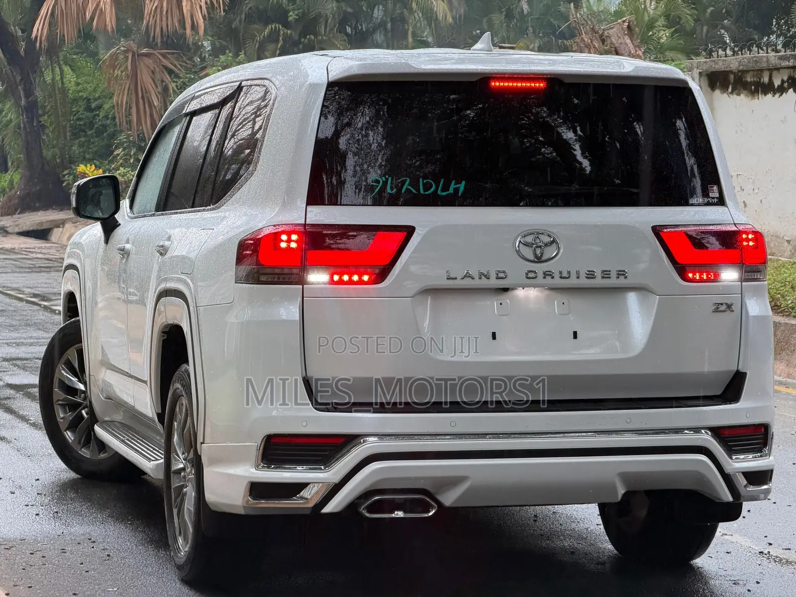 Toyota Land Cruiser 2024 White