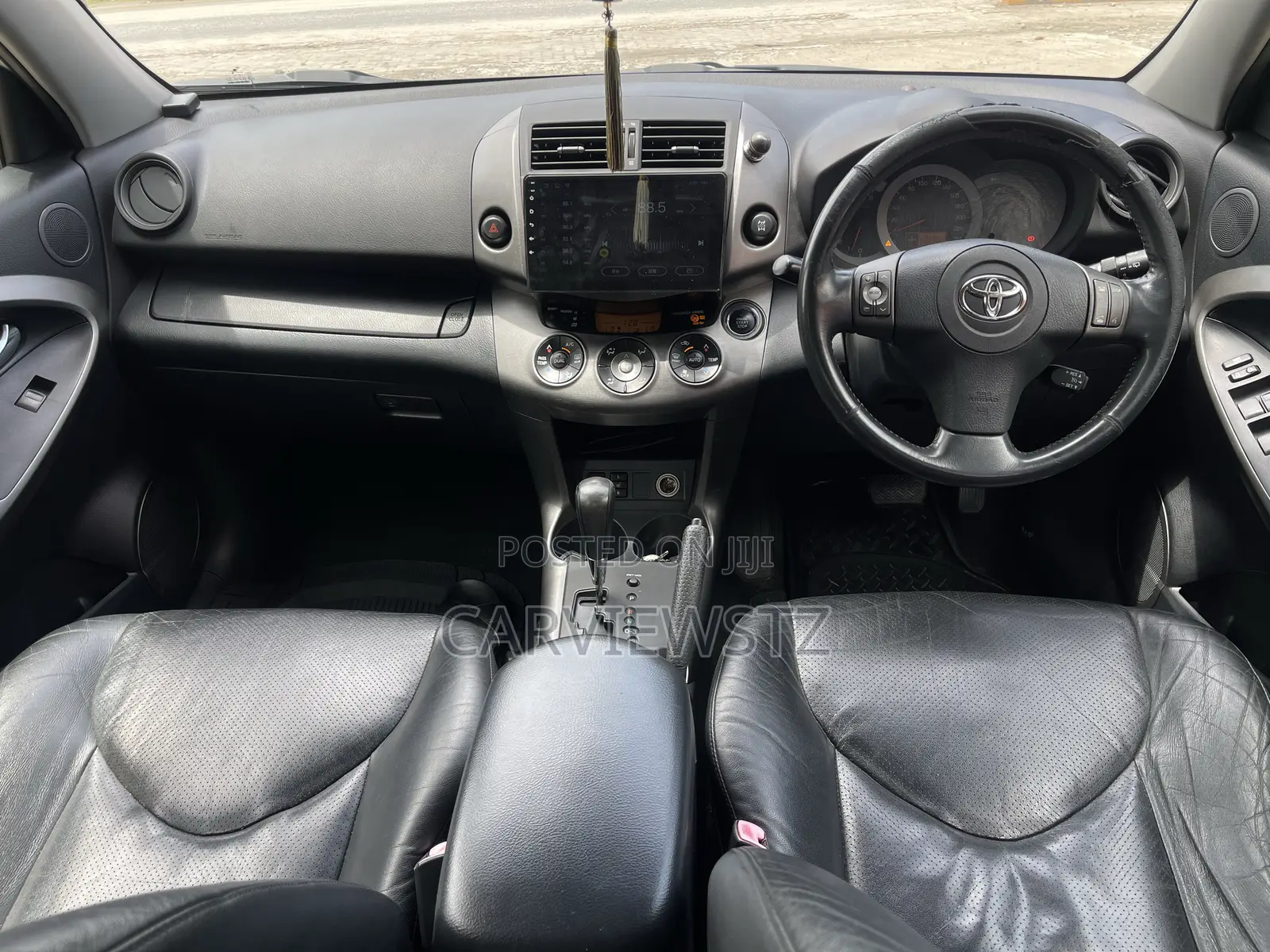 Toyota RAV4 2.5 2010 Silver