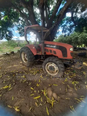 Tractor Linauzwa