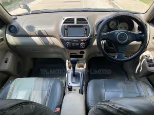 Toyota RAV4 Automatic 2000 Green