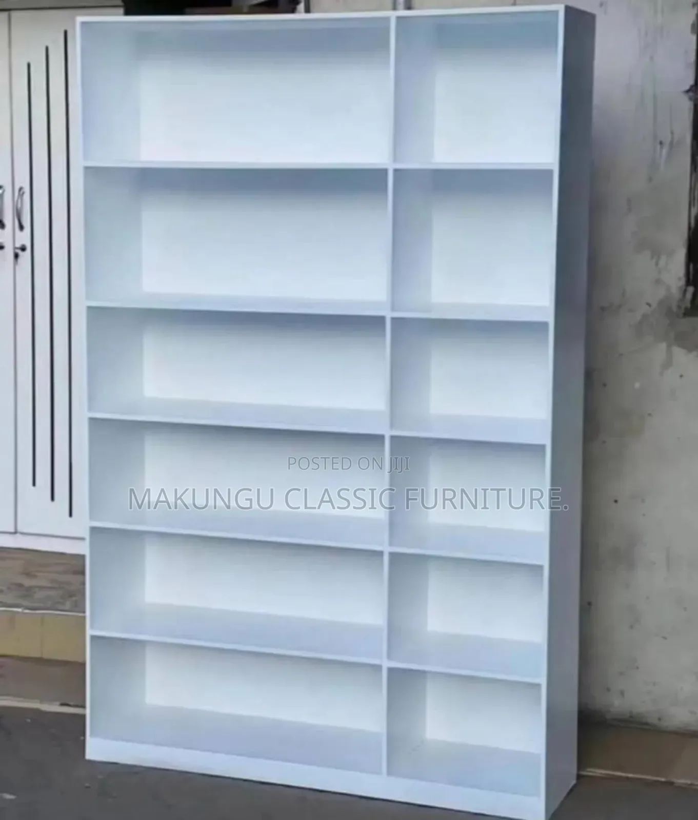 Shoesrack Stand Ya Kisasa Rangi Nyeupe