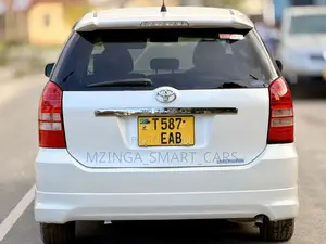 Toyota Wish 2005
