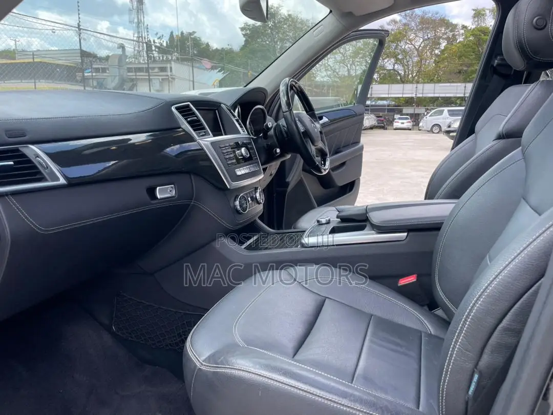 Mercedes-Benz GLS-Class 2017 Black