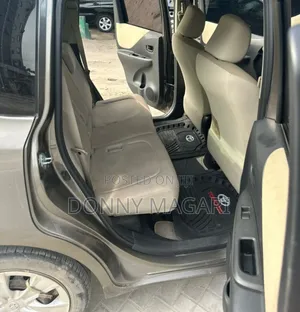Toyota Ractis 1.5 AWD 2009 Gray