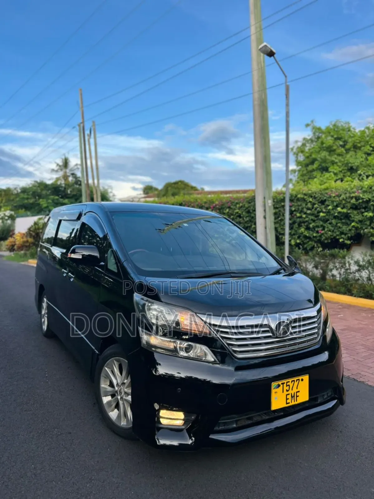Toyota Vellfire 2010 Black