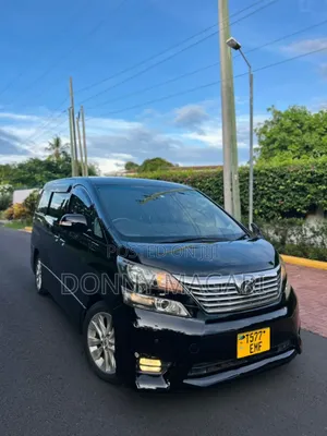 Toyota Vellfire 2010 Black