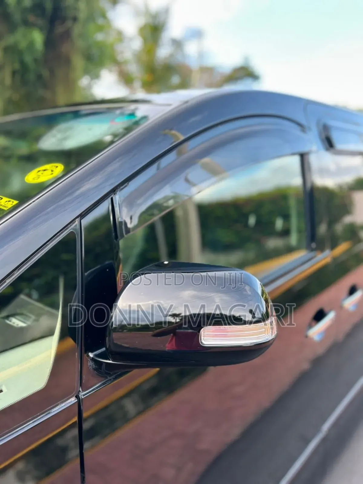 Toyota Vellfire 2010 Black