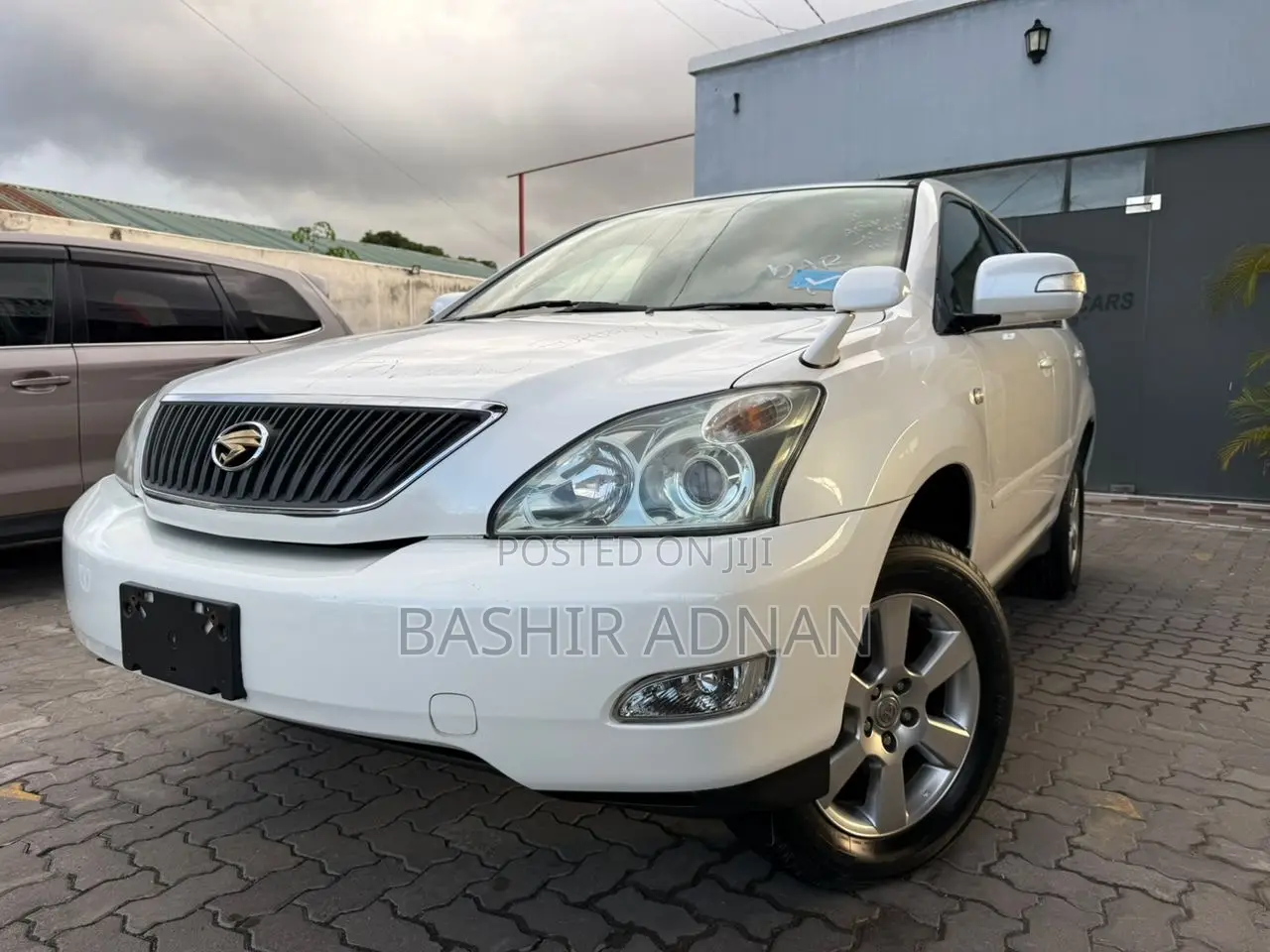 Toyota Harrier 2.4 2007 Off white