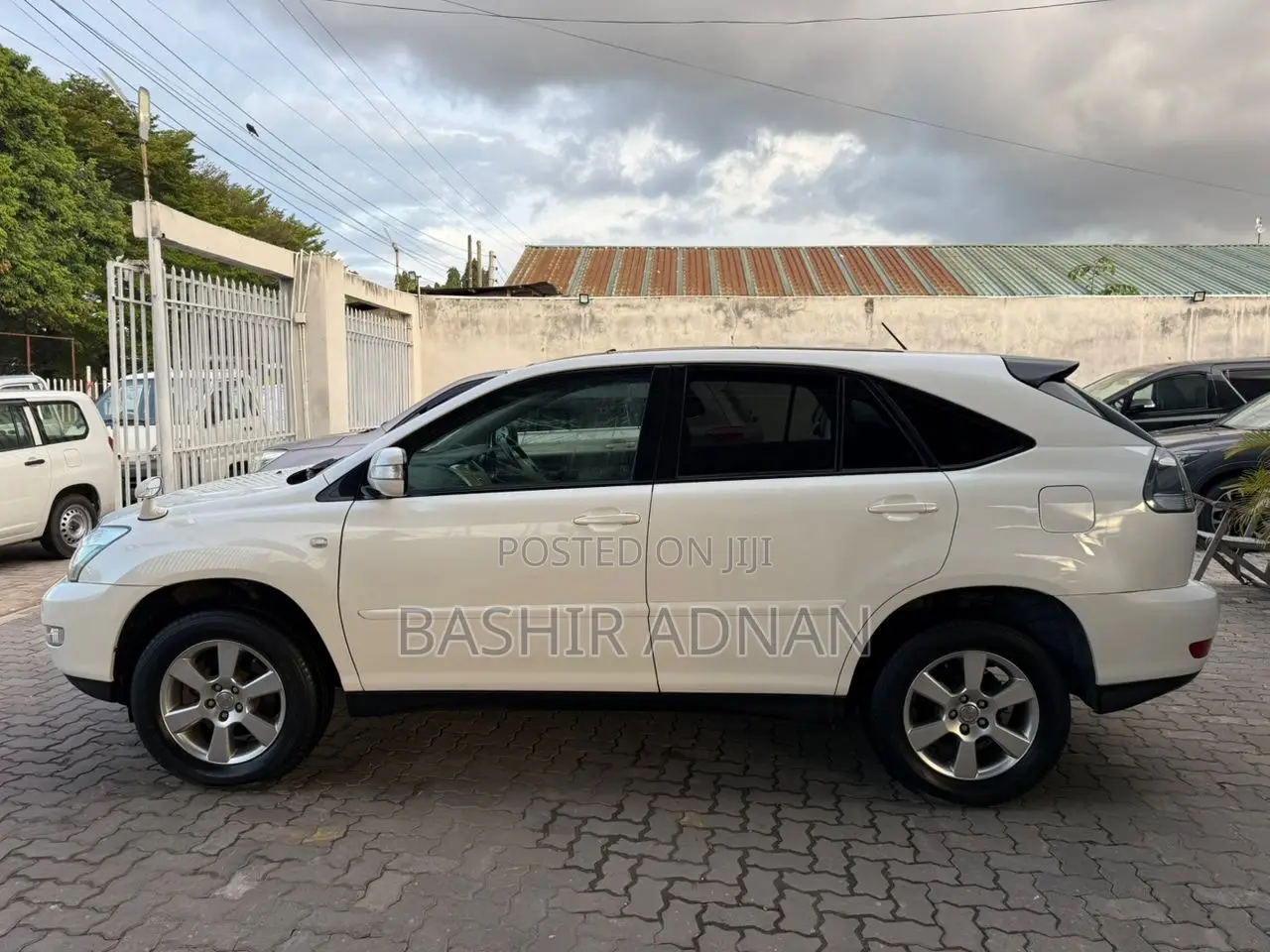 Toyota Harrier 2.4 2007 Off white