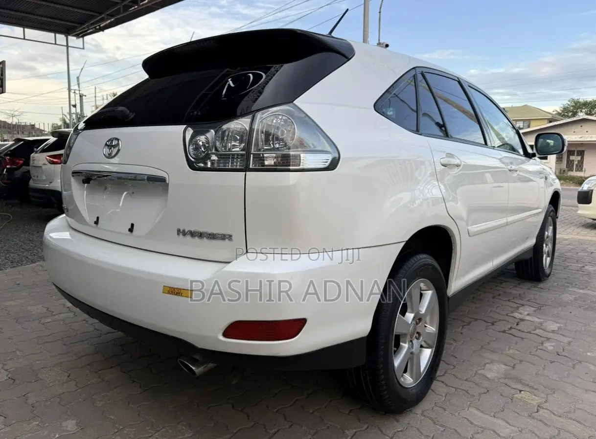 Toyota Harrier 2.4 2007 Off white