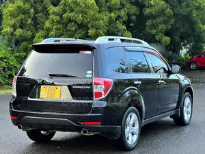 Subaru Forester 2.0D X 2010 Black