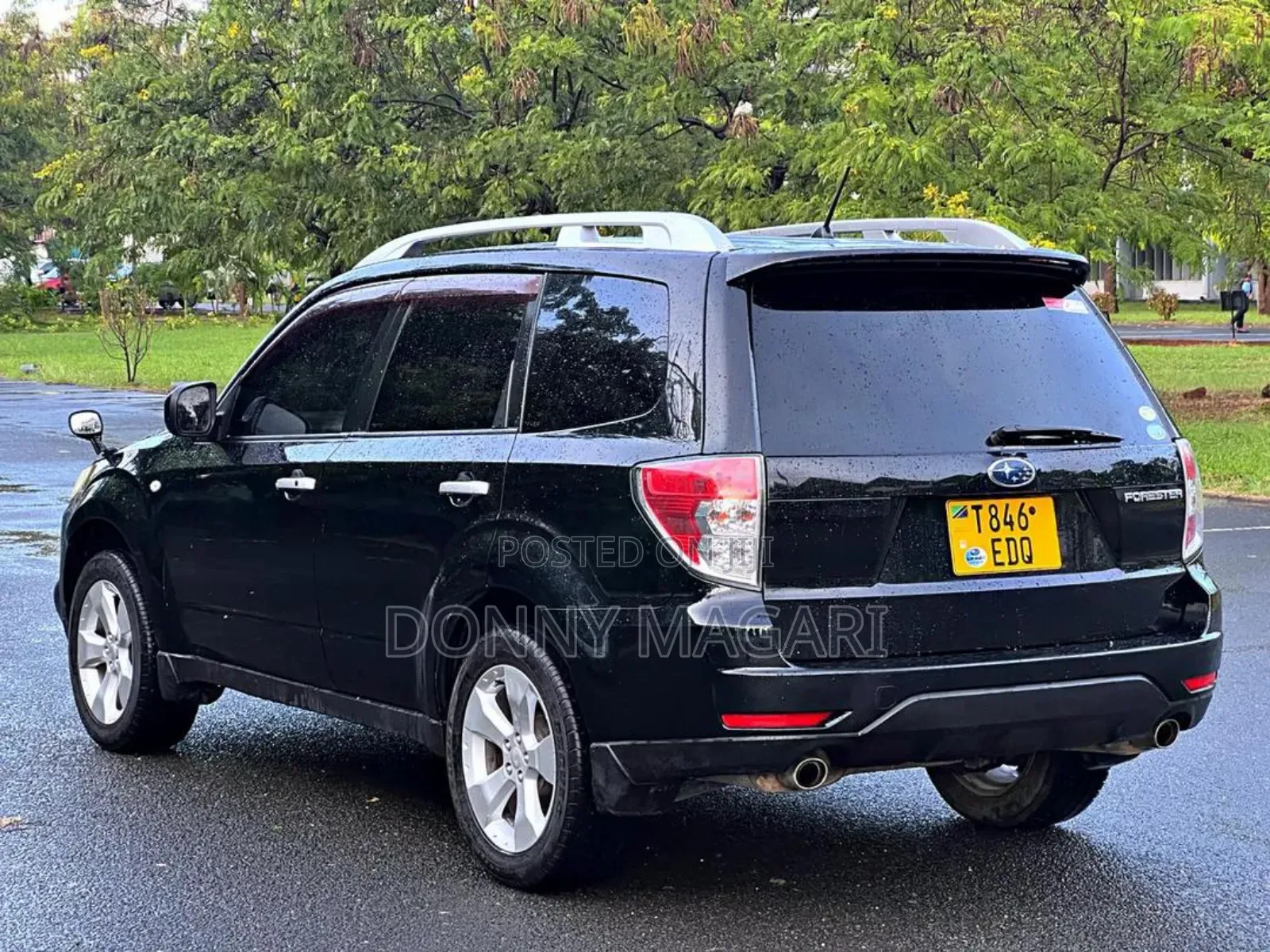 Subaru Forester 2.0D X 2010 Black