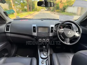 Mitsubishi Outlander 2009 Silver