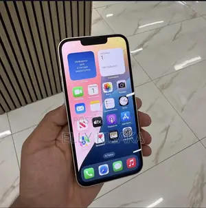 New Apple iPhone 13 128 GB White