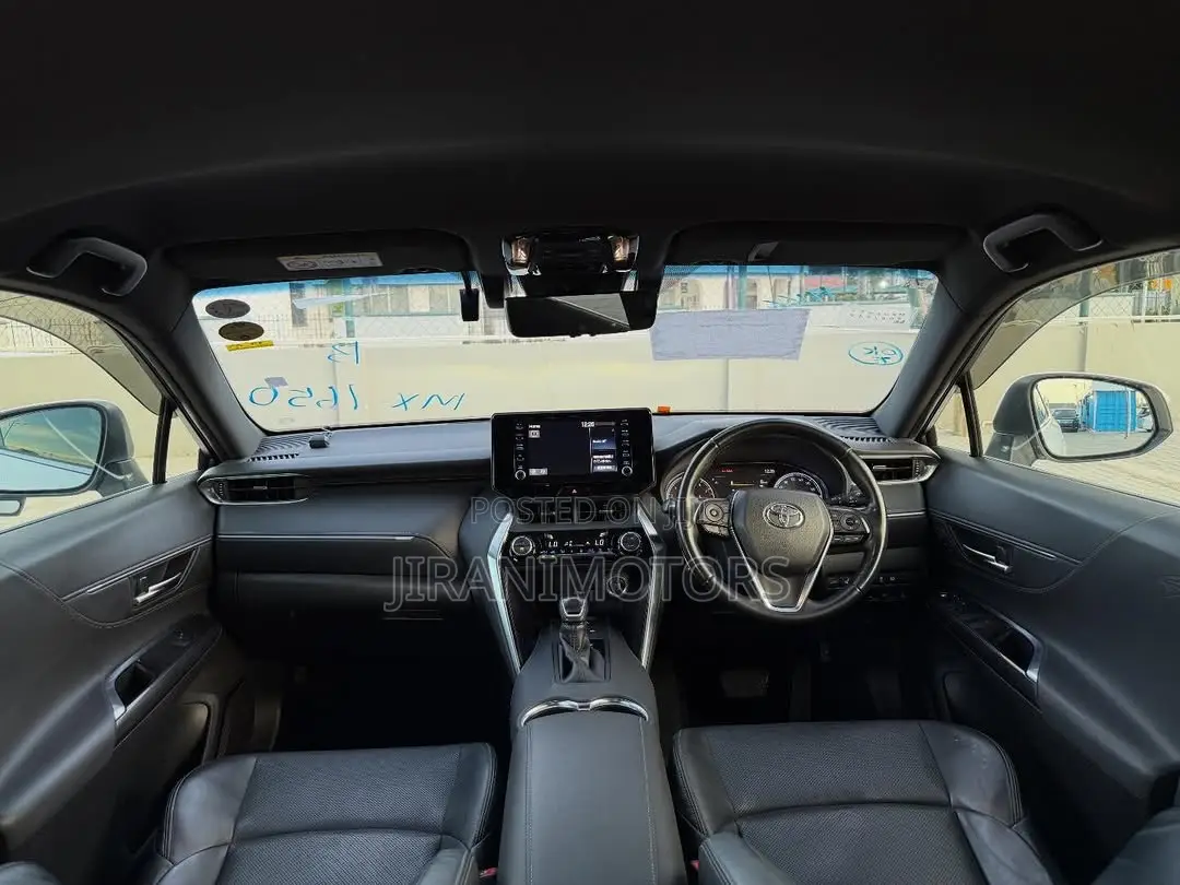 Toyota Harrier 2.0 2020 White