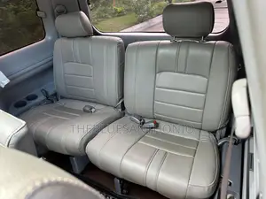 Toyota Noah 2001 Silver
