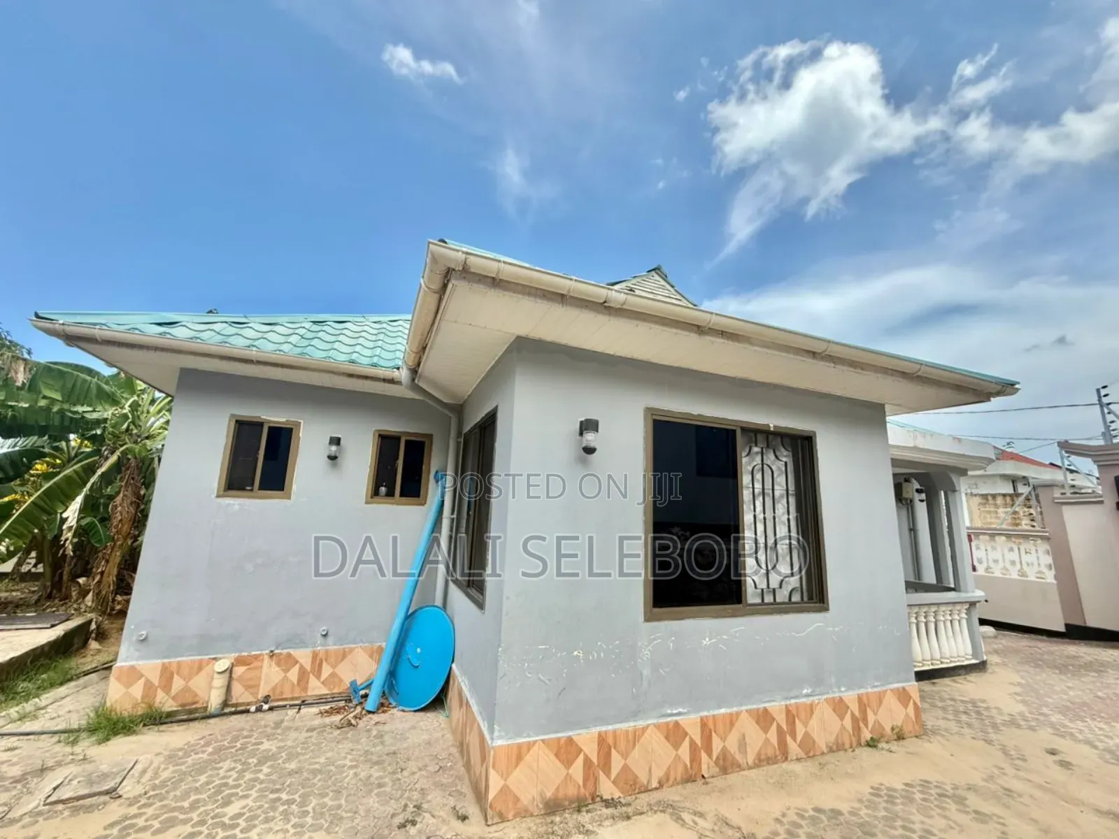 6bdrm Bungalow in Salasala, Kinondoni for sale