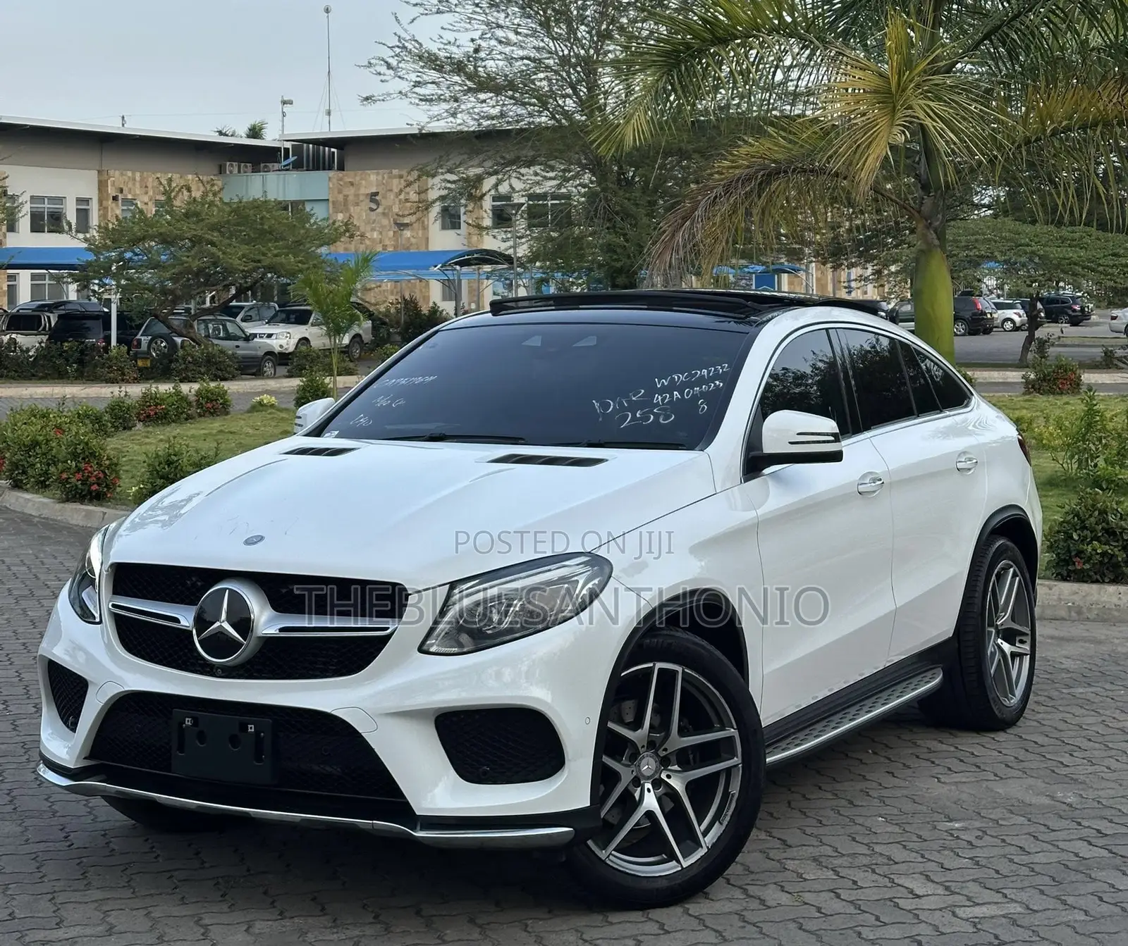 Mercedes-Benz GLE-Class 2017 White